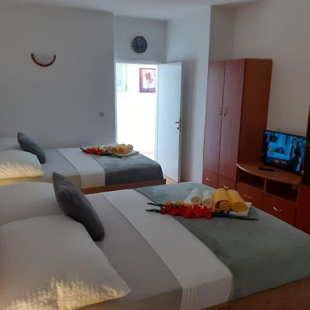 Apartments Vinea Baška Voda Exteriör bild