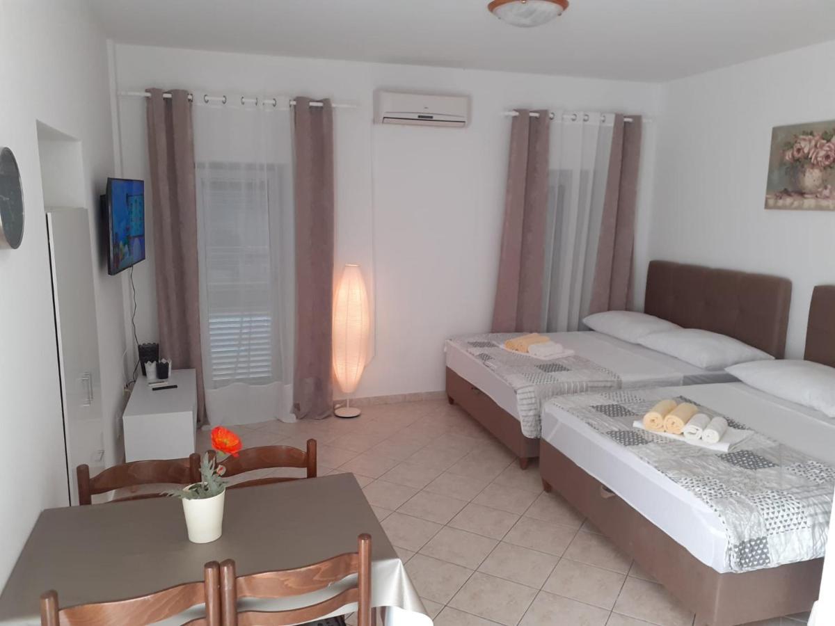 Apartments Vinea Baška Voda Exteriör bild