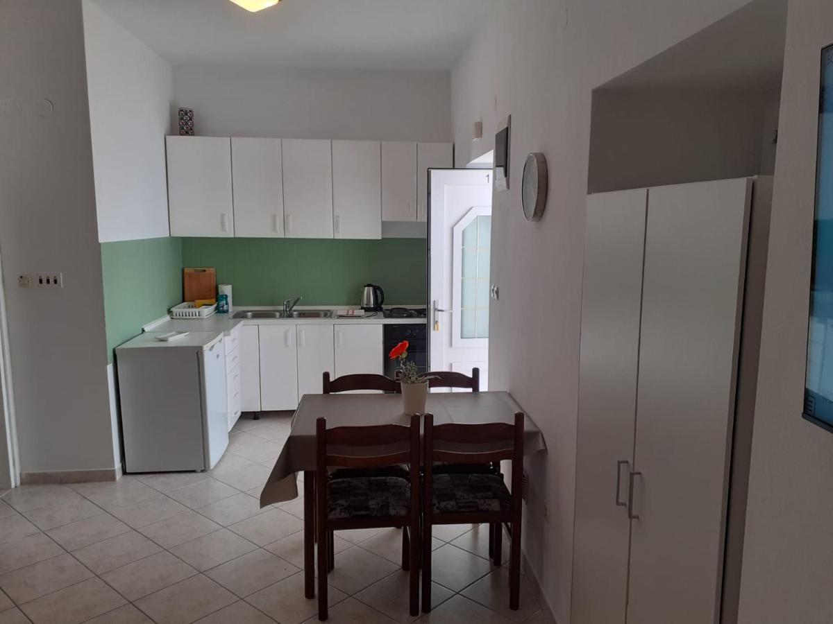 Apartments Vinea Baška Voda Exteriör bild