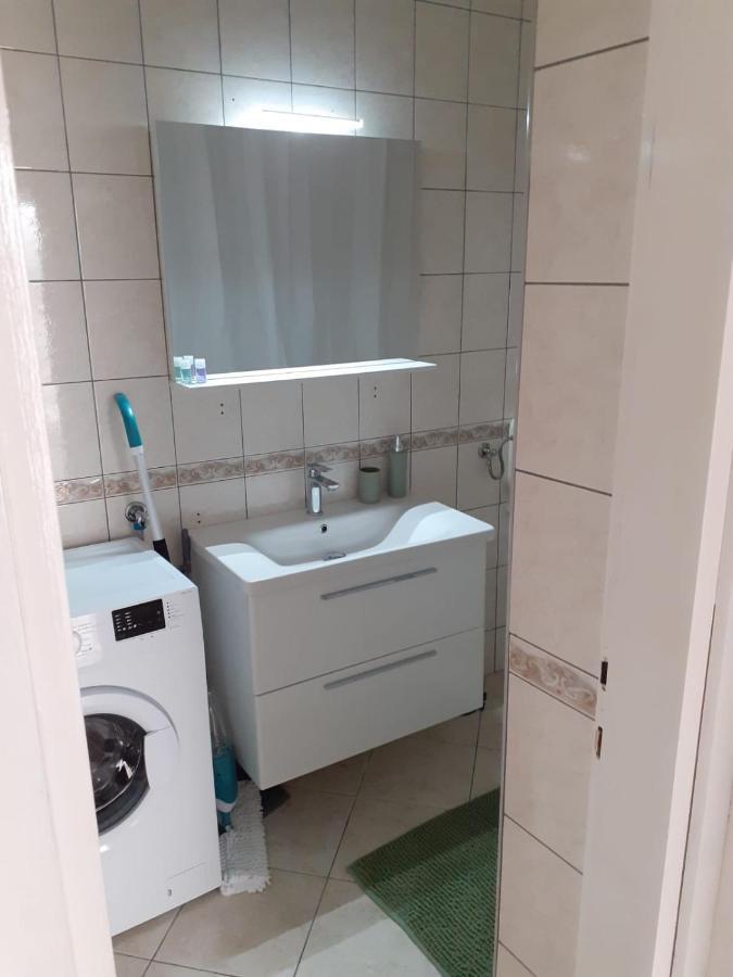 Apartments Vinea Baška Voda Exteriör bild