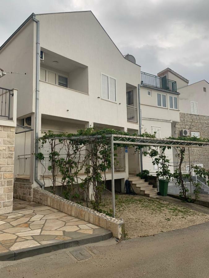 Apartments Vinea Baška Voda Exteriör bild